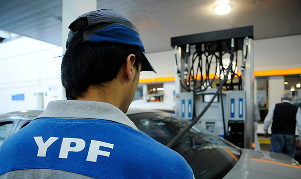 Trabajadores de bocas propias de YPF cerraron un 24 por ciento de aumento