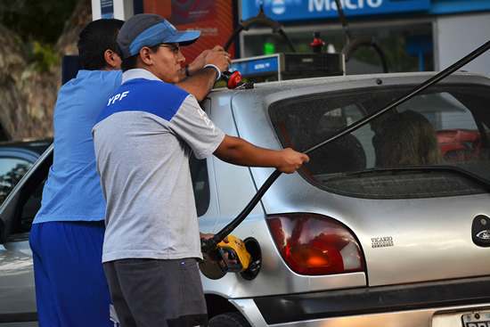 Fuerte demanda de personal para estaciones de servicio