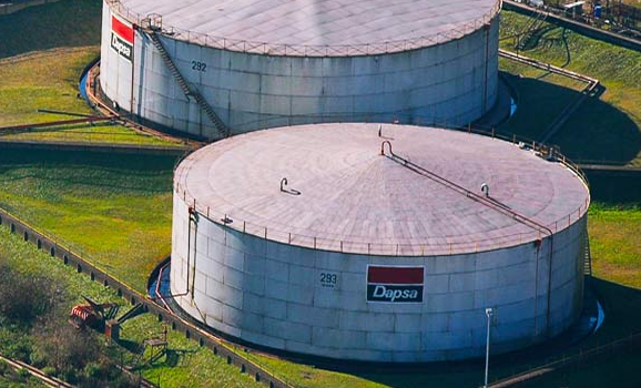 Estaciones de servicio sin bandera denuncian restricciones al suministro