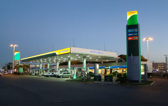 Petrobras avanza con el recambio de equipos e instalaciones en sus estaciones de servicio