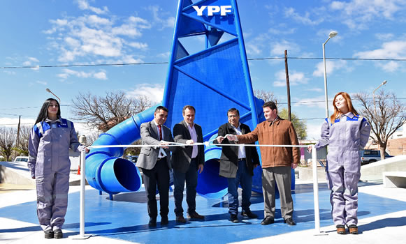 YPF inauguró atractivos espacios para crear conciencia sobre la importancia de los hidrocarburos