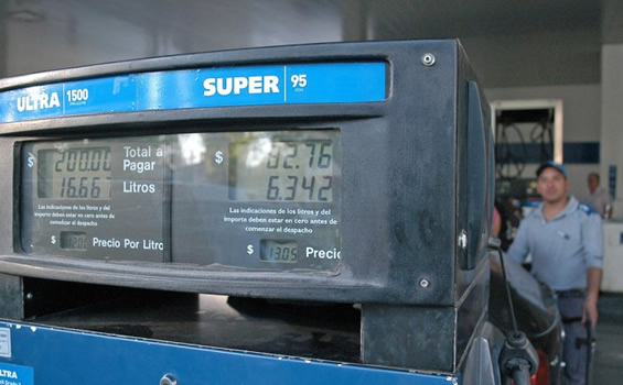 Desde el 1º de Diciembre bajan los precios de los combustibles en el sur