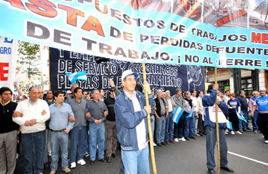 Sindicatos del interior también reclaman 750 pesos adicionales para fin de año