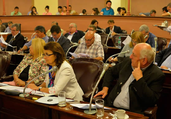 Presión de estaciones de servicio evitaron la implementación de la tasa vial