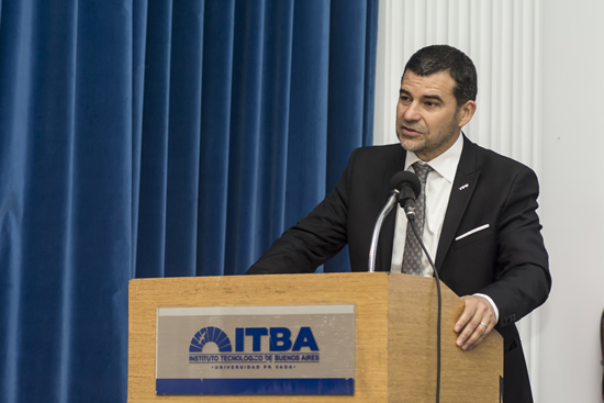 Con la presencia de Miguel Galuccio, presentaron en el ITBA el libro “Recursos No Convencionales y el Desarrollo Energético de la Argentina”.
