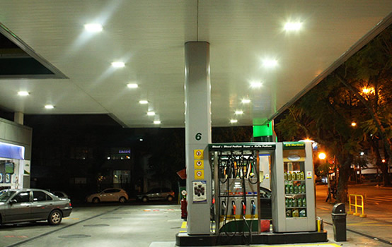 Aumentos a la energía eléctrica estimulan tecnologías Led en las estaciones de servicio