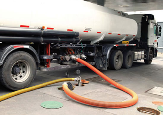 Preocupa la descapitalización de las estaciones por la suba de los combustibles