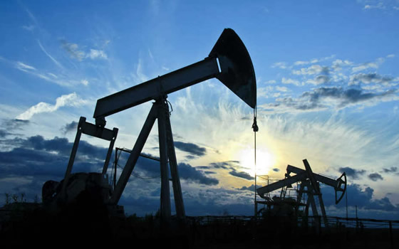 ¿Bajará el barril de crudo en la plaza local como lo hace en el resto del mundo?