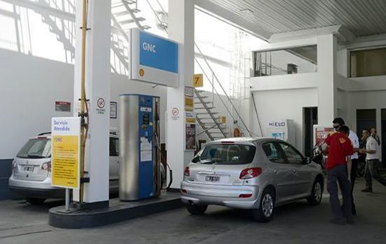 Modificación a normativa de GNC permitiría reducir costos de la estación de carga