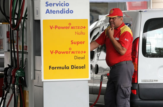 En 2015 consiguieron empleo 120 personas que se capacitaron para trabajar en estaciones