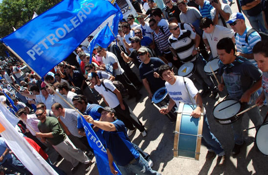 Mercado petrolero: especialistas analizan el conflicto que amenaza con incrementar importaciones de combustibles