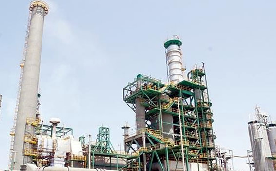 La crisis del petróleo se cargó una refinería