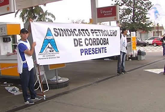 Empleados de estaciones de Córdoba reclaman 40 por ciento de aumento salarial