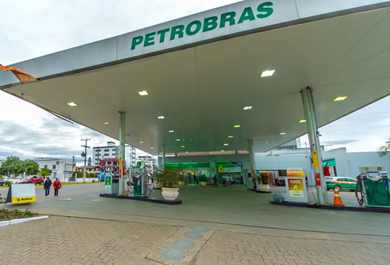 Petrobras quiere dejar la red en óptimas condiciones antes de su salida del país
