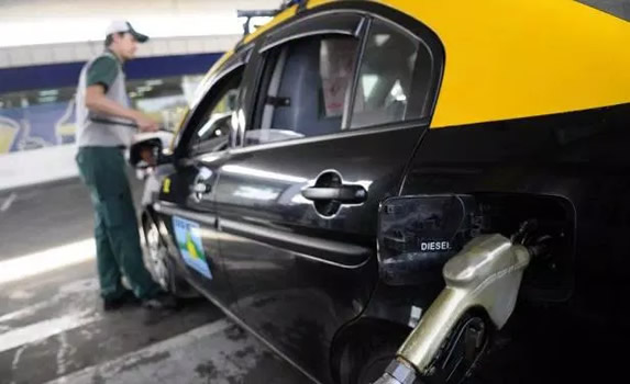 Implementan una medida para desterrar los robos expres en estaciones de servicio