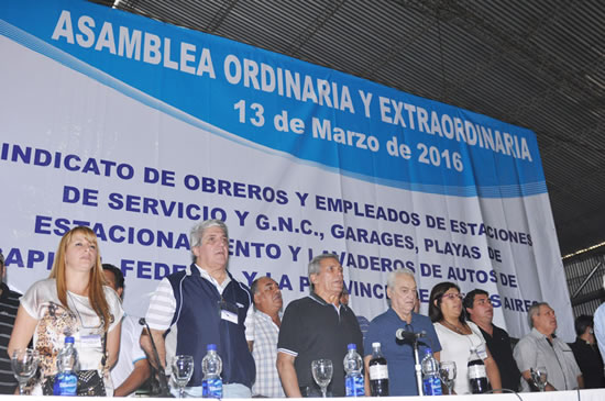 Descartan casos de despidos o suspensiones masivas en estaciones de servicio