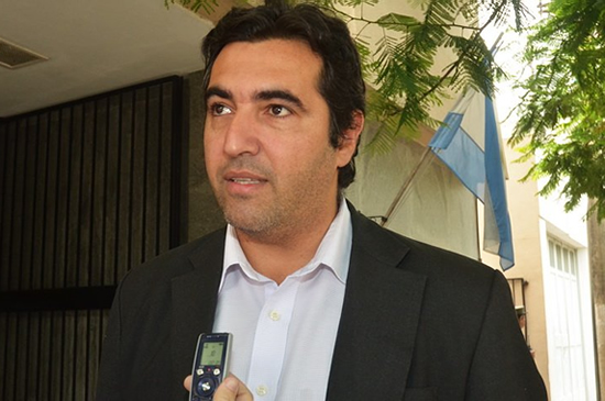 Diputados reclaman tasas diferenciadas para las estaciones de servicio