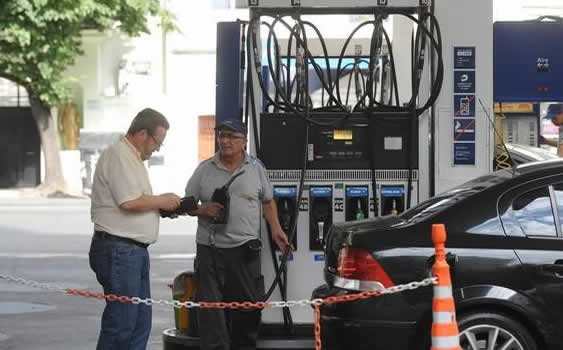 Productos Premium impulsan las ventas con tarjetas en las estaciones de servicio