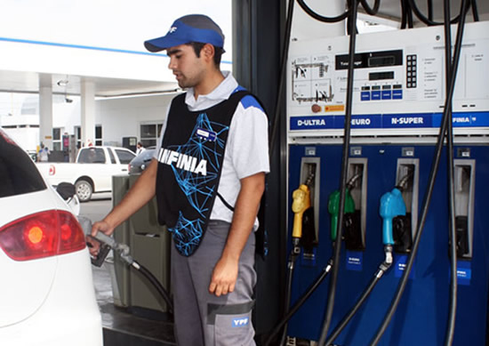 Petroleras lanzarán promociones para estimular ventas de productos Premium