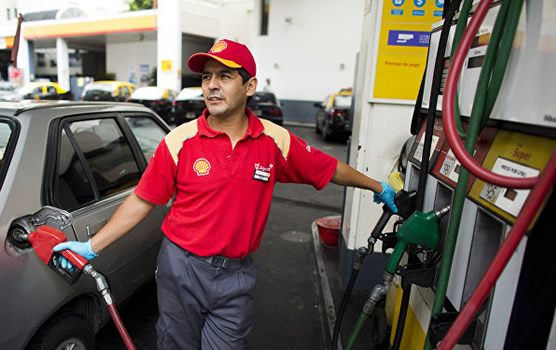 Con inflación en alza los convenios establecen cláusulas gatillo para permitir reapertura de la paritaria