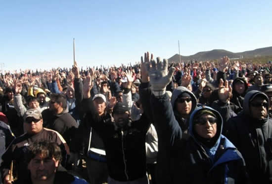 Petroleros de Santa Cruz no descartan medidas de fuerza y vuelve el fantasma de la falta de combustible