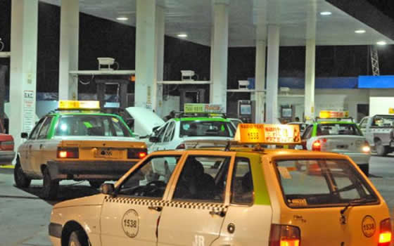 Se profundiza la preocupación de los Remiseros por el aumento del GNC