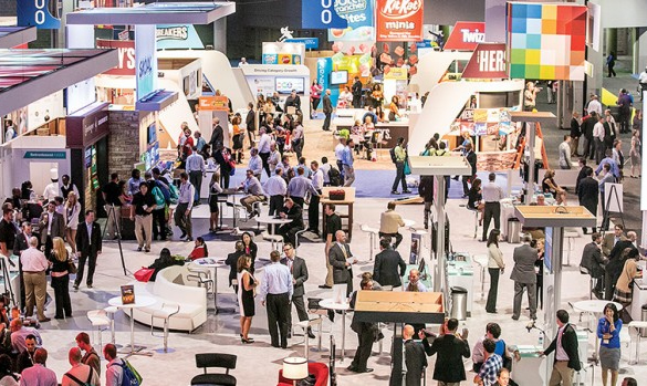 Operadores de YPF organizan una visita a la exposición sobre Tiendas de Conveniencia más importante del mundo