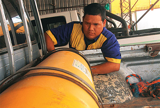 Por el aumento del GNC cae fuerte la conversión de vehículos