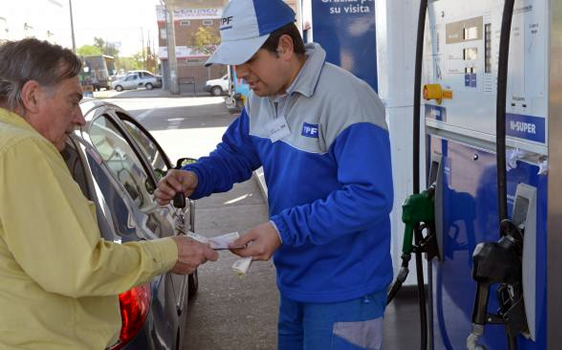 Estaciones de servicio del interior en contra de la implementación de un nuevo convenio colectivo
