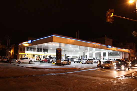 Proveedora  de Iluminación para Estaciones de Servicio celebra el Bicentenario con una mega promoción