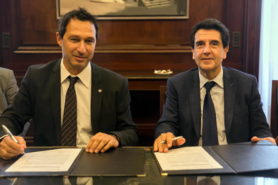 Expendedores y el Banco Nación suscribieron convenio para fomentar la construcción de estaciones de servicio