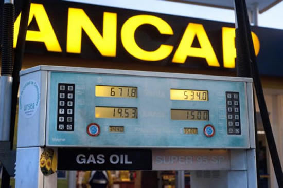 Argentina tiene precios de los combustibles 30 por ciento más altos que la región