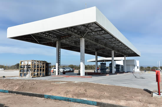 El Gobierno lanzó una convocatoria para construir nuevas estaciones de servicio