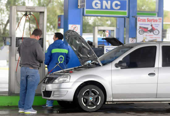 Estaciones de servicio piden prórroga a distribuidoras de gas para pagar facturas