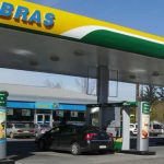 Estacioneros de Petrobras, “expectantes” ante el cambio de marca