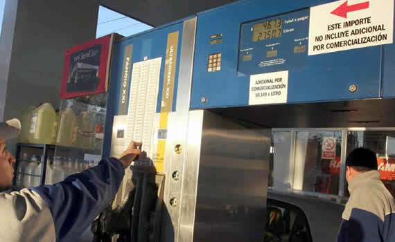 ¿Se puede volver a instaurar el servicio de playa en las estaciones de servicio?