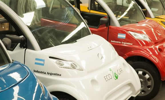 Ministerio de la Producción trabaja en proyectos para impulsar autos eléctricos