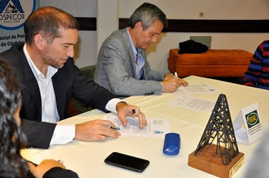 Acuerdan estimular la finalización de los estudios secundarios de los trabajadores de estaciones