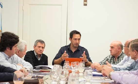 Estacioneros de todo el país se reúnen para analizar aumentos salariales