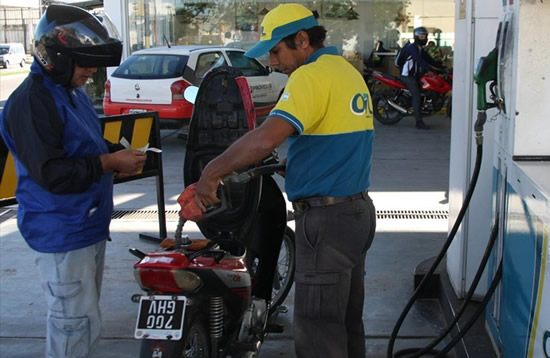 Estaciones de servicio del interior rechazan los pedidos de aumento salarial