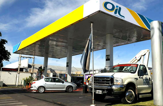 El futuro de las estaciones de servicio tras la posible venta de Oil Combustibles