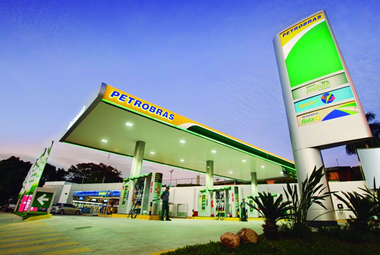 Pampa Energía por ahora no vende las estaciones y proyecta nuevos servicios para sus clientes