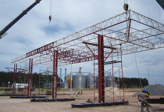 Estaciones de Servicio deberán presentar sus planes de inversión para el año próximo