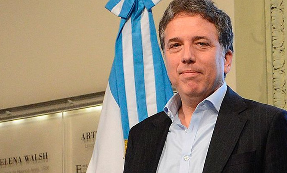 Elaboran una alternativa al Impuesto al Cheque para beneficiar a los expendedores