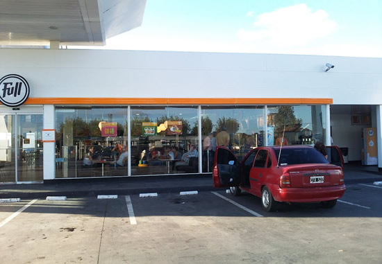 Estacionamiento: Condenan a pagar $56.000 por el robo de un auto en la playa