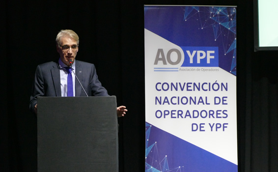 YPF podría revisar un mejor reparto de las comisiones a cambio de reformular la productividad y los convenios laborales
