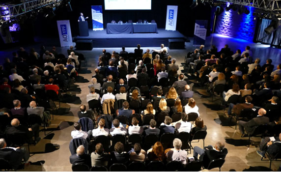 Más de 250 Operadores de YPF debatieron sobre la comercialización de combustibles