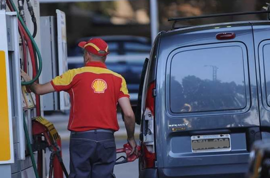 Se firmó el primer aumento salarial para Empleados de Estaciones de Servicio