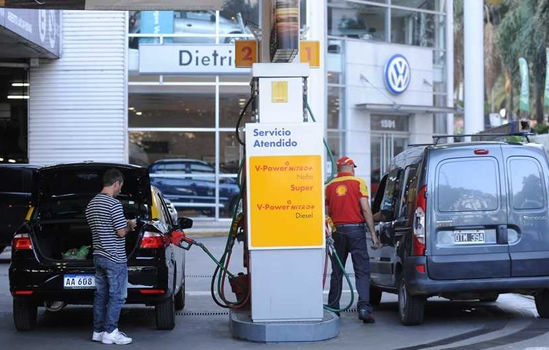 ¿Cuáles son las provincias con más vehículos por Estaciones de Servicio?