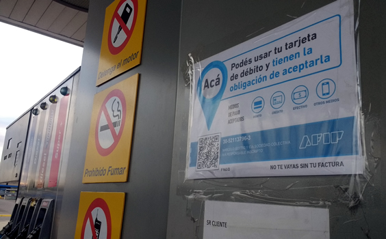 Crecieron las compras de combustibles con tarjetas de débito